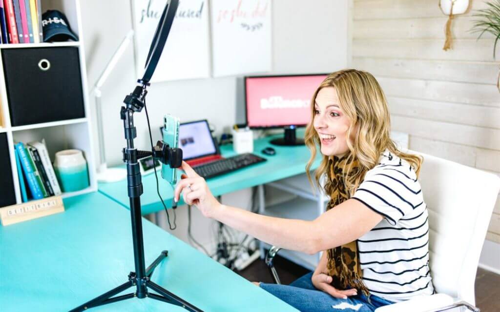 It's important to use online course software and tools that have been tried and tested by other course creators.