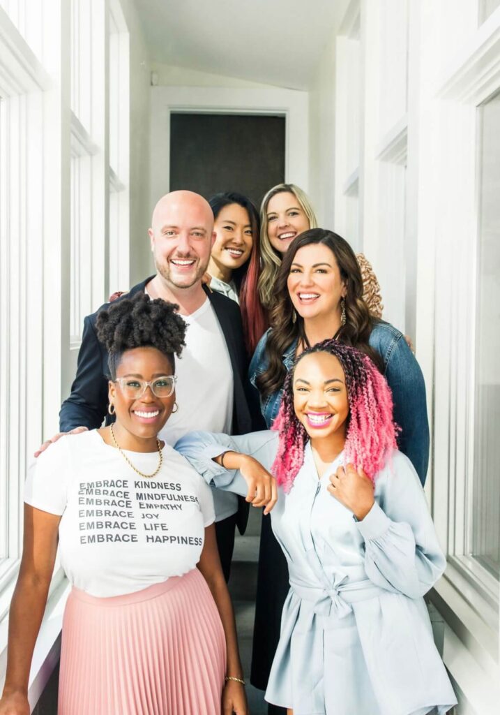 Digital Course Academy has one of the most popular education affiliate programs to learn online courses. create online courses. 